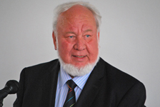 Dr. Wolfgang Dreyer